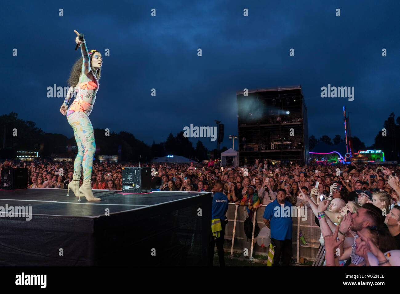 2019, August 4th : Jessie Jay performs in Preston Park, Brighton, UK at Love BN1 Fest Stock Photo