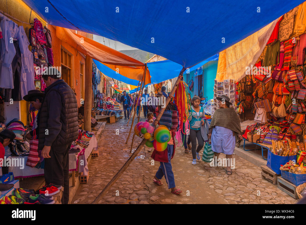 Busy Sunday market in Tarabuco, department Sucre, Bolivia, Latin America Stock Photo