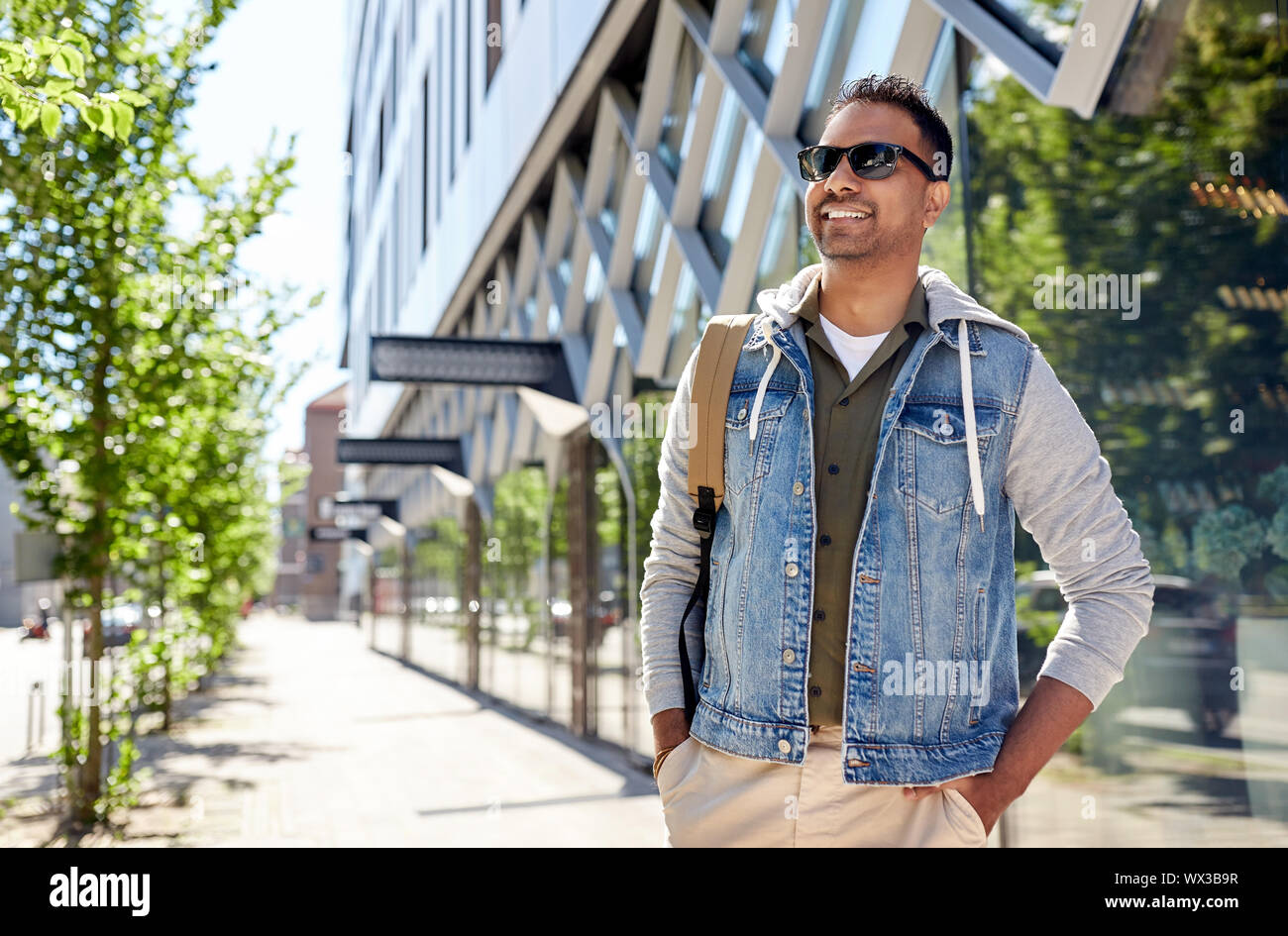 Indian man walking hi-res stock photography and images - Alamy