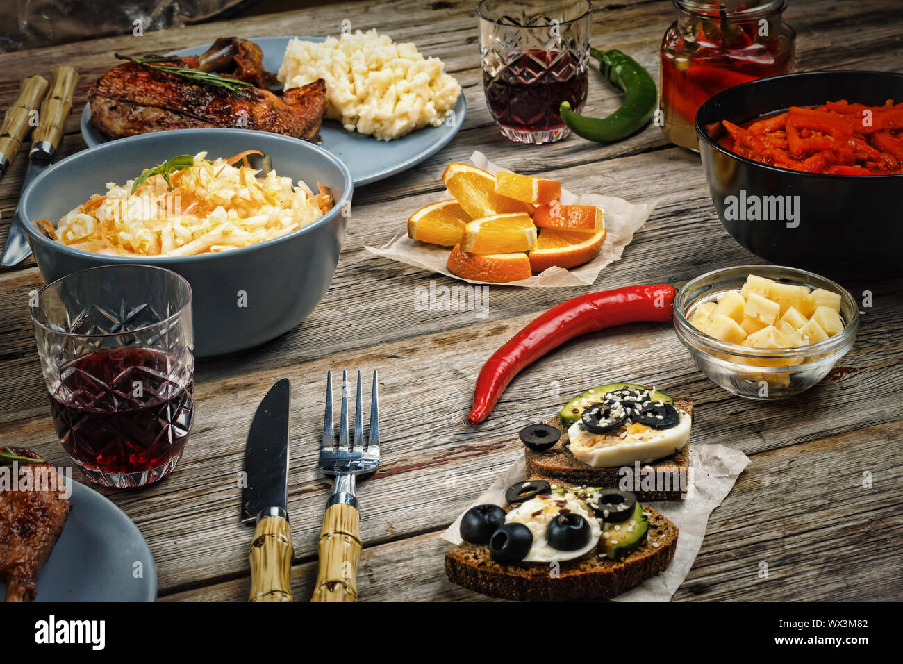 American cuisine, Roasted chicken, various dishes, close up Stock Photo