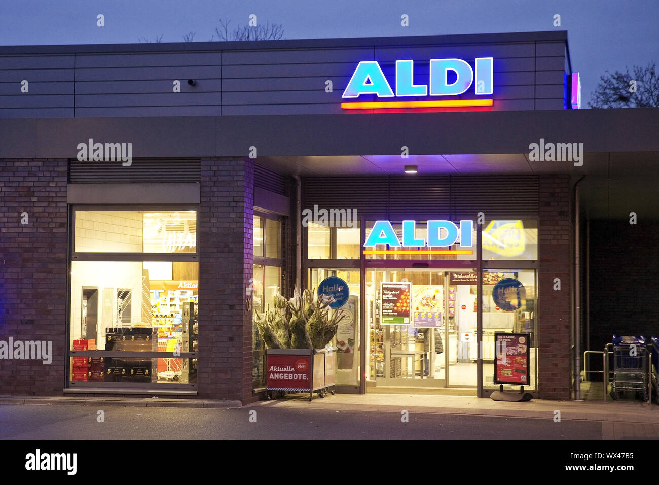 Aldi Germany High Resolution Stock Photography and Images Alamy