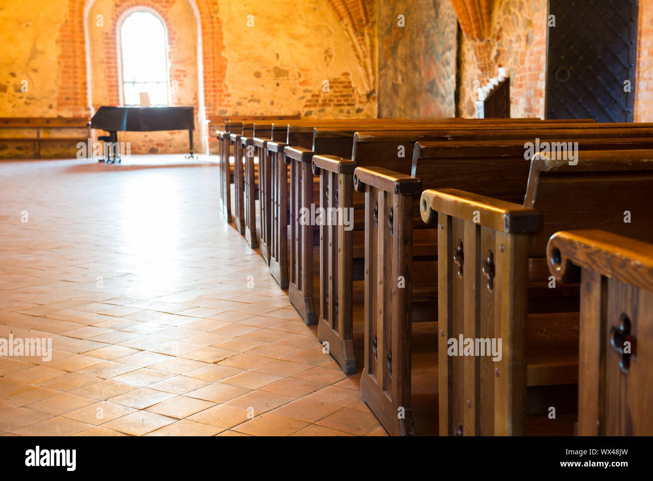 Church row of seats hi res stock photography and images Alamy