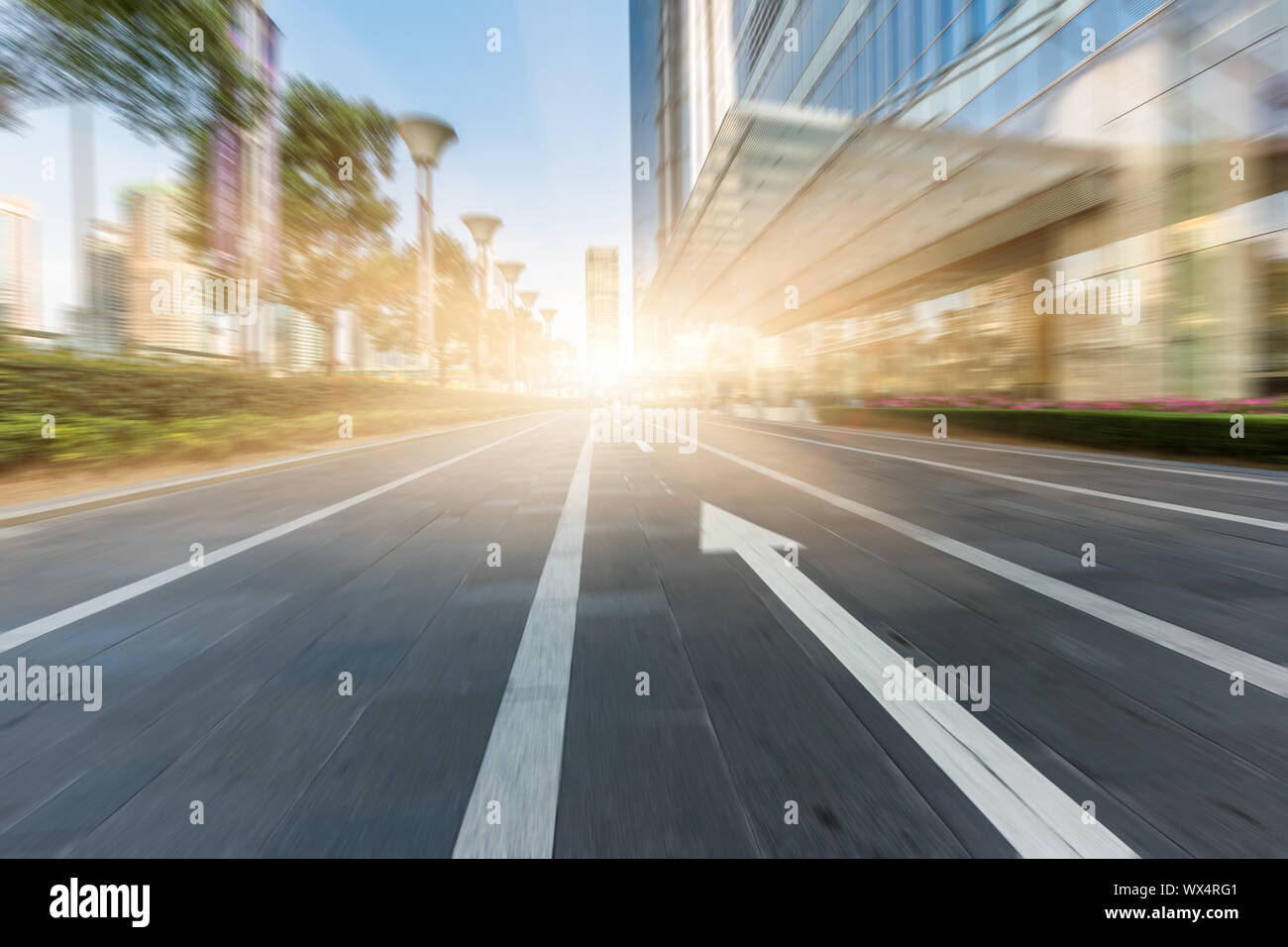 Day building hi-res stock photography and images - Alamy