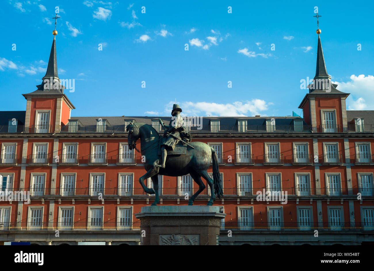 Madrid plaza mayor sunset hi-res stock photography and images - Alamy
