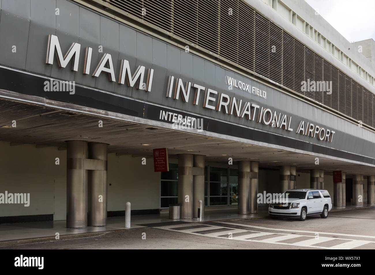 Miami International Airport Hotel Above Terminal 270 Sunset FL Postcard  Aerial