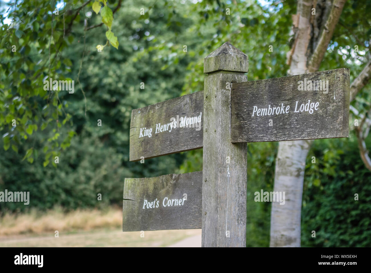 Wooden Sign At Botanical Gardens Stock Photos Wooden Sign At