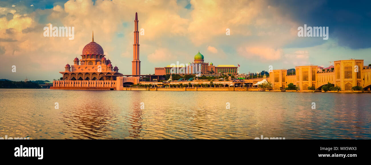 Putrajaya skyline. Amazing view of Putra mosque. Panorama Stock Photo