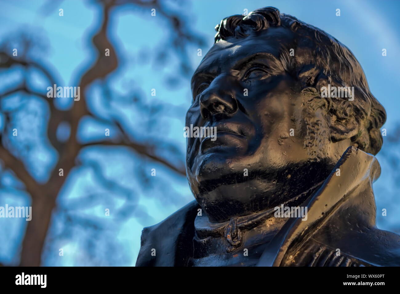 Statue of martin luther hi-res stock photography and images - Alamy