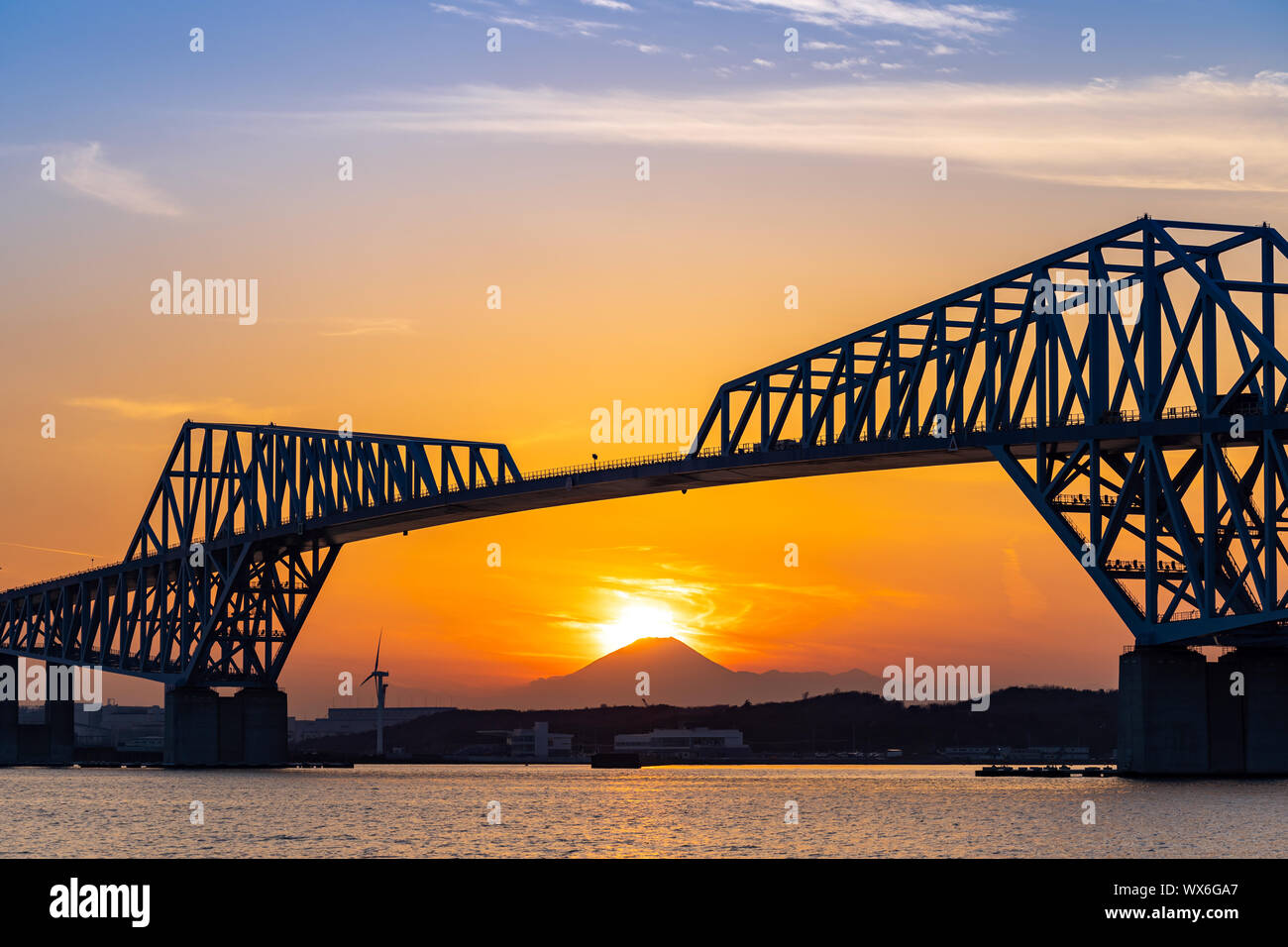 Diamond Fuji Tokyo Gate Bridge Stock Photo Alamy