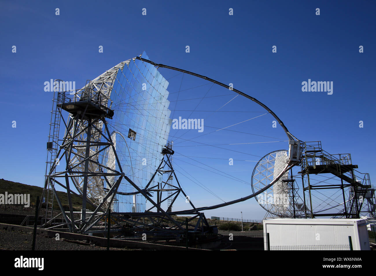 MAGIC-Teleskope (Major Atmospheric Gamma-Ray Imaging Cherenkov Telescopes) Stock Photo