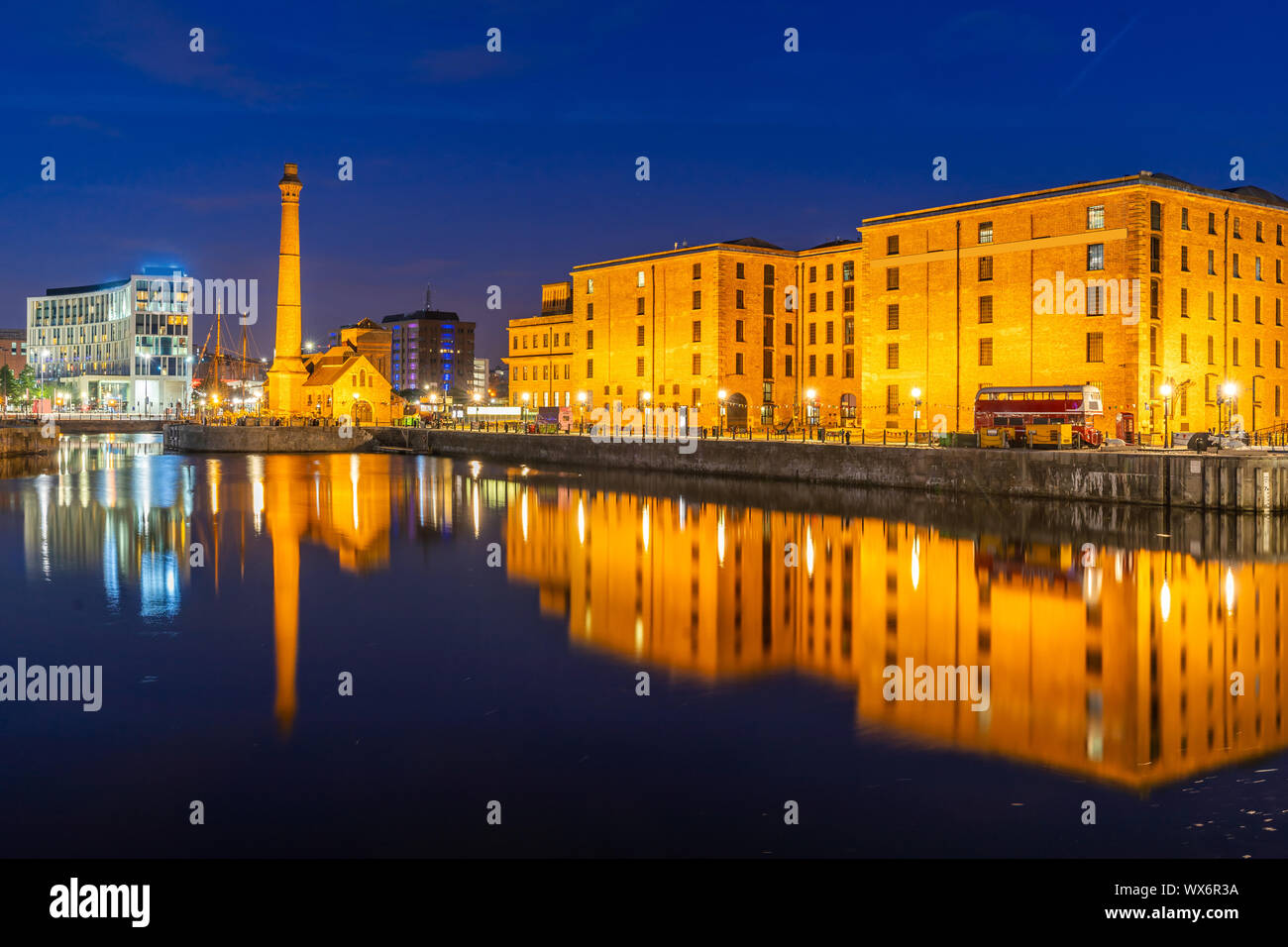 Royal liver building sunset hires stock photography and images Alamy