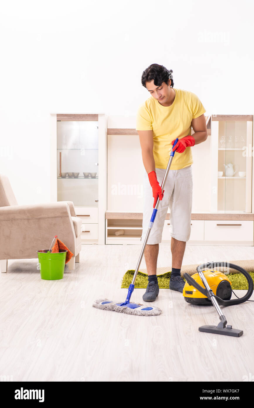 Vacuuming litter hires stock photography and images Alamy