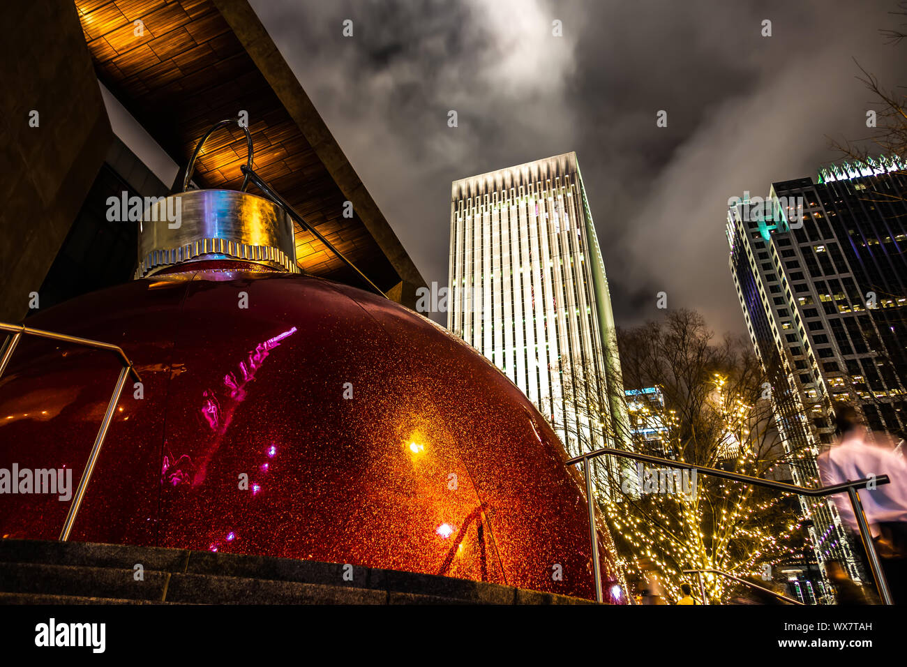 Holiday scenes in uptown charlotte north carolina Stock Photo Alamy