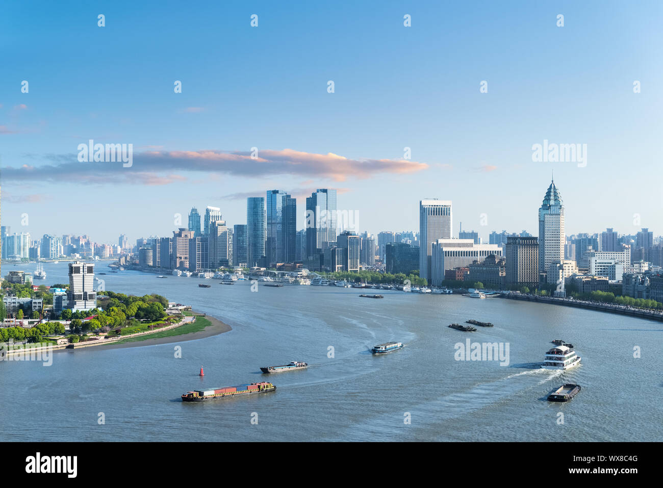Shanghai waterfront architecture hi-res stock photography and images ...