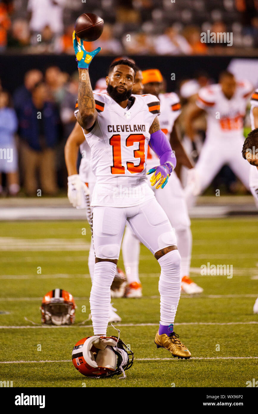 East Rutherford, New Jersey, USA. 16th Sep, 2019. Cleveland Browns wide  receiver Odell Beckham Jr. (13) throws the ball prior to the NFL game  between the Cleveland Browns and the New York