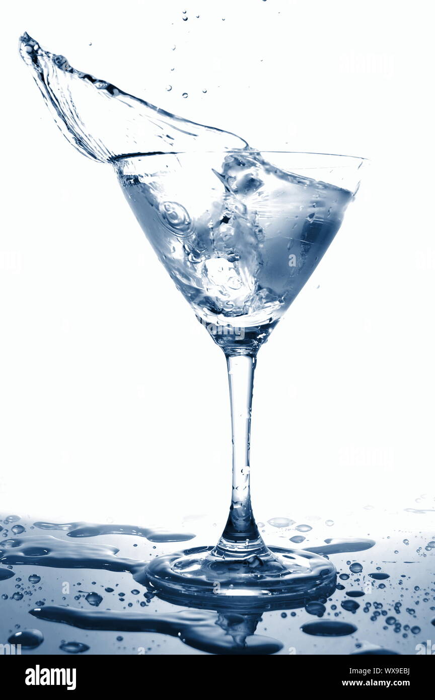glass of water with splash isolated on white background Stock Photo - Alamy