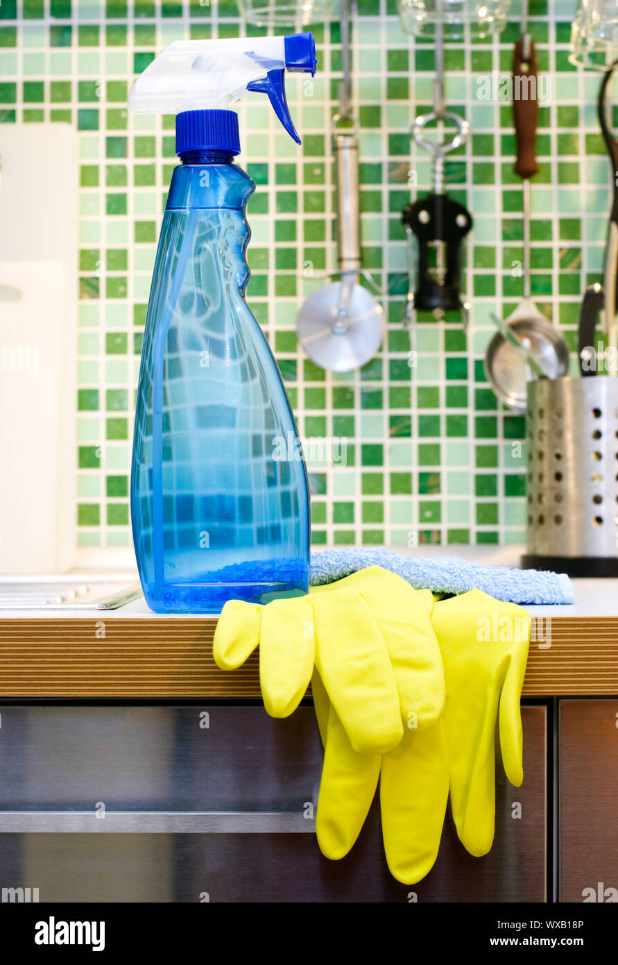Cleaning solvent kitchen hi-res stock photography and images - Alamy