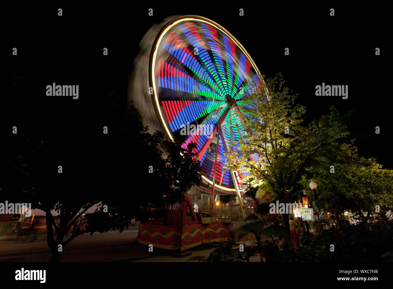 Street carnival midway in Burlington, Iowa, USA Stock Photo Alamy