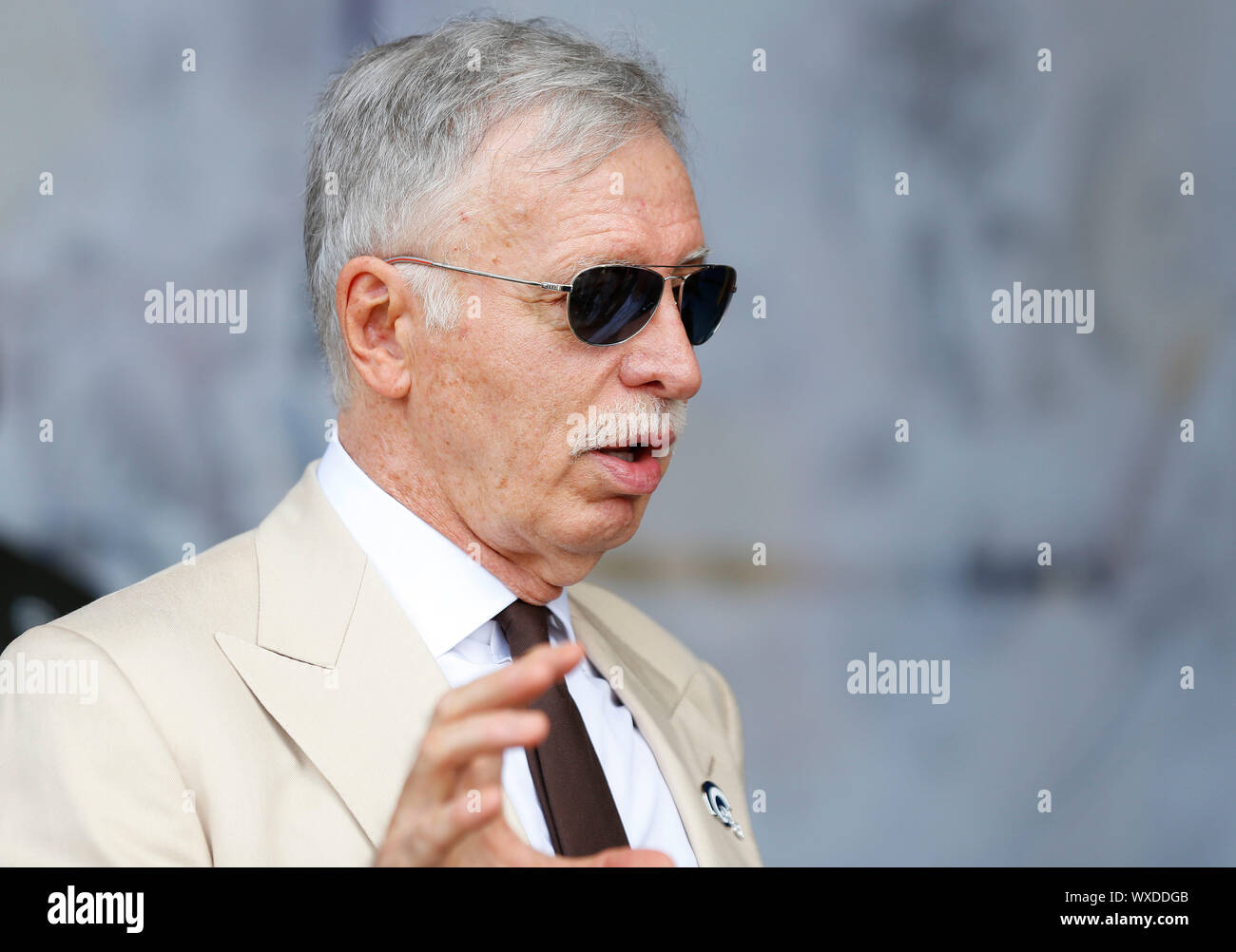 Stan kroenke hi-res stock photography and images - Alamy