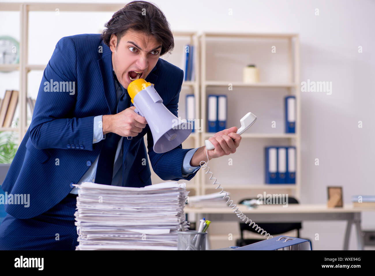 Lawyer yelling hires stock photography and images Alamy