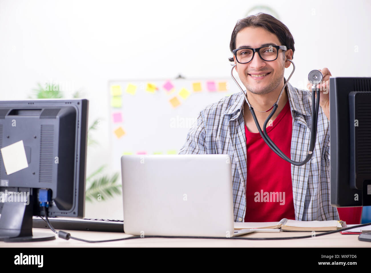 Специалист который работает. Специалист который работает