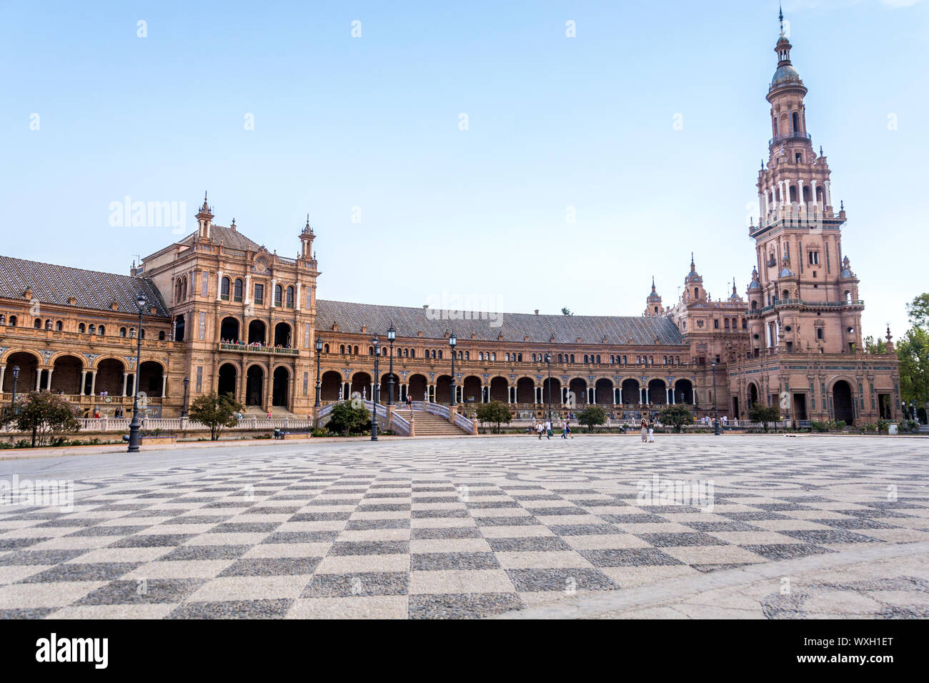 An image of the Plaza de Espana known in English as Spanish Plaza. One
