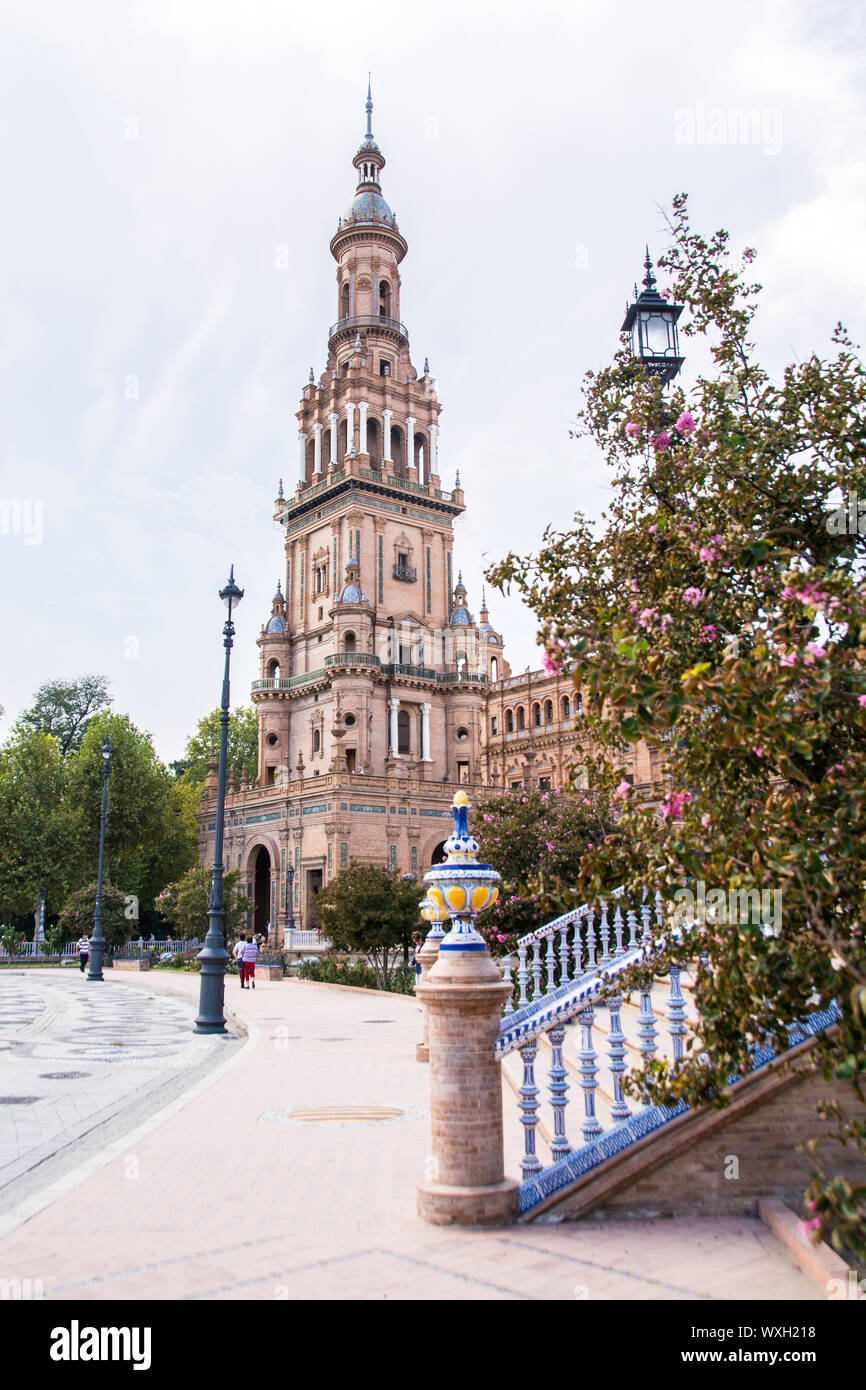 the-plaza-espana-spanish-plaza-one-of-the-most-popular-tourist