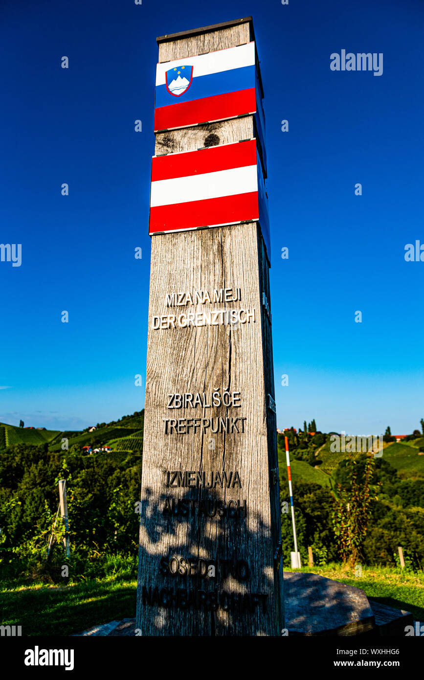 Glanz, Austria Border between Austria and Slovenia, scenery vineyard along the south Styrian vine route named suedsteirische weinstrasse in Austria. Stock Photo