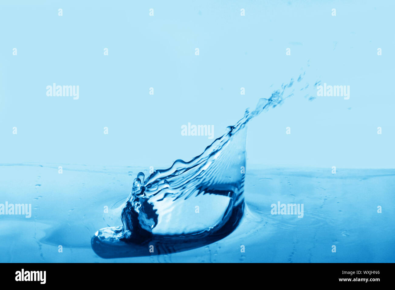 blue clean beauty water splash Stock Photo - Alamy