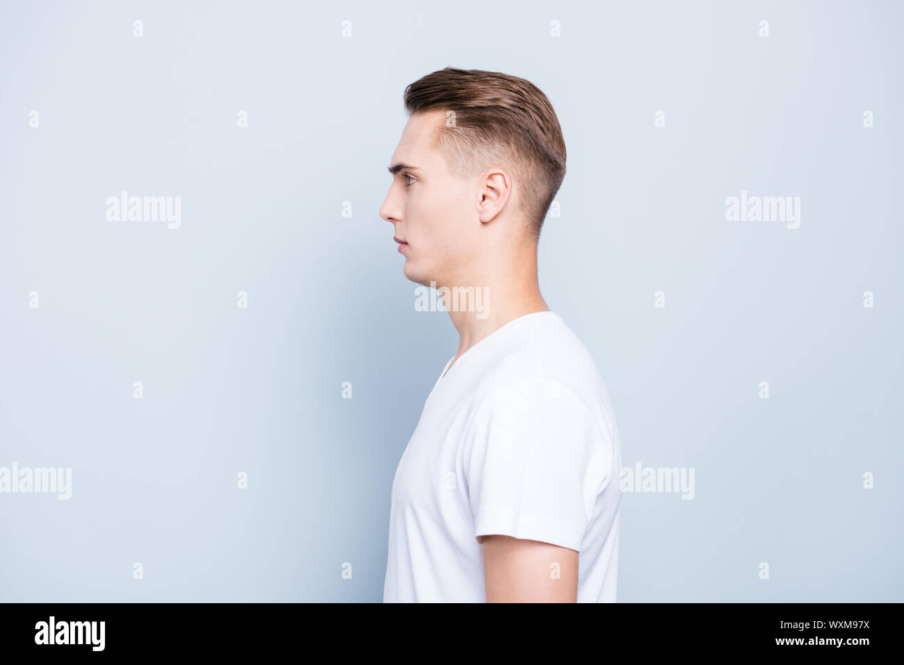 Side profile man hi-res stock photography and images - Alamy