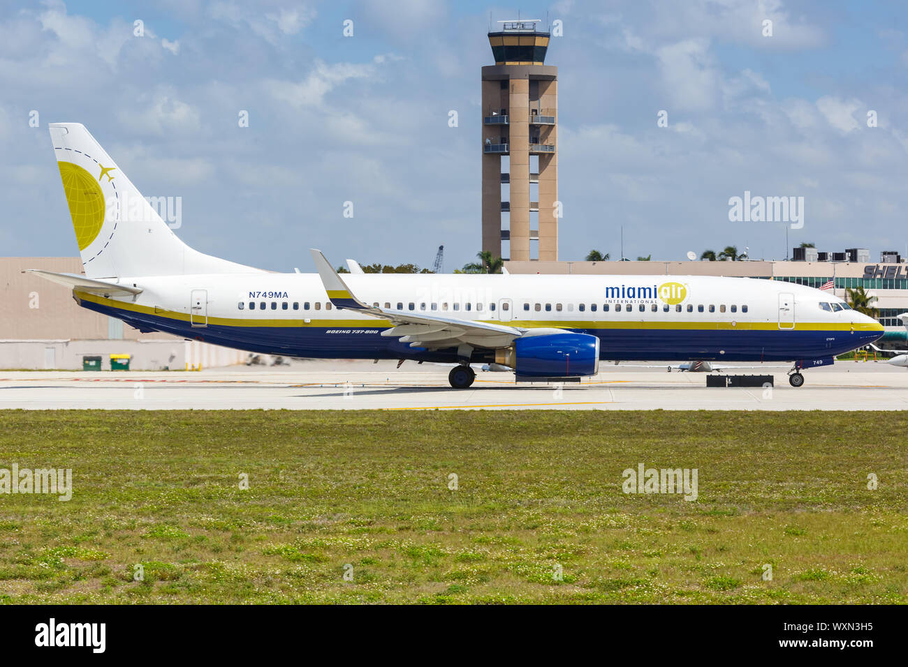 Fort Lauderdale, Florida – April 6, 2019: Miami Air International Boeing 737-800 airplane at Fort Lauderdale airport (FLL) in Florida. Stock Photo