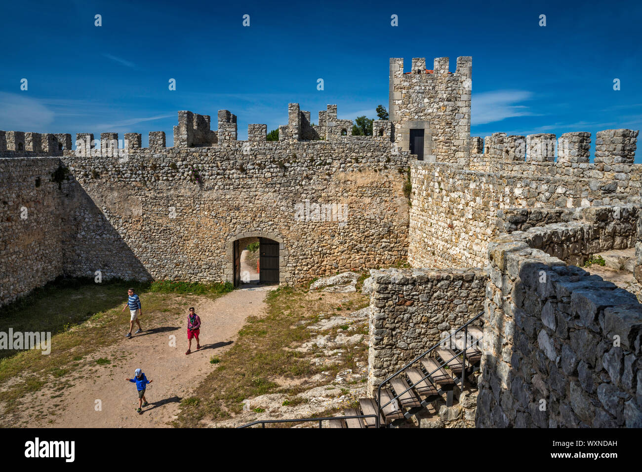 Battlements, courtyard at Castelo de Sesimbra, Moorish castle above city of Sesimbra, Costa Azul, Setubal District, Lisboa region, Portugal Stock Photo