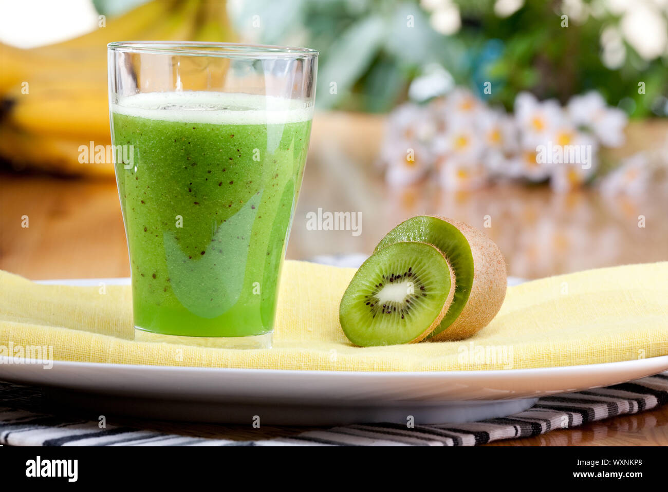 Kiwi Fruit Drink Stock Photo - Alamy