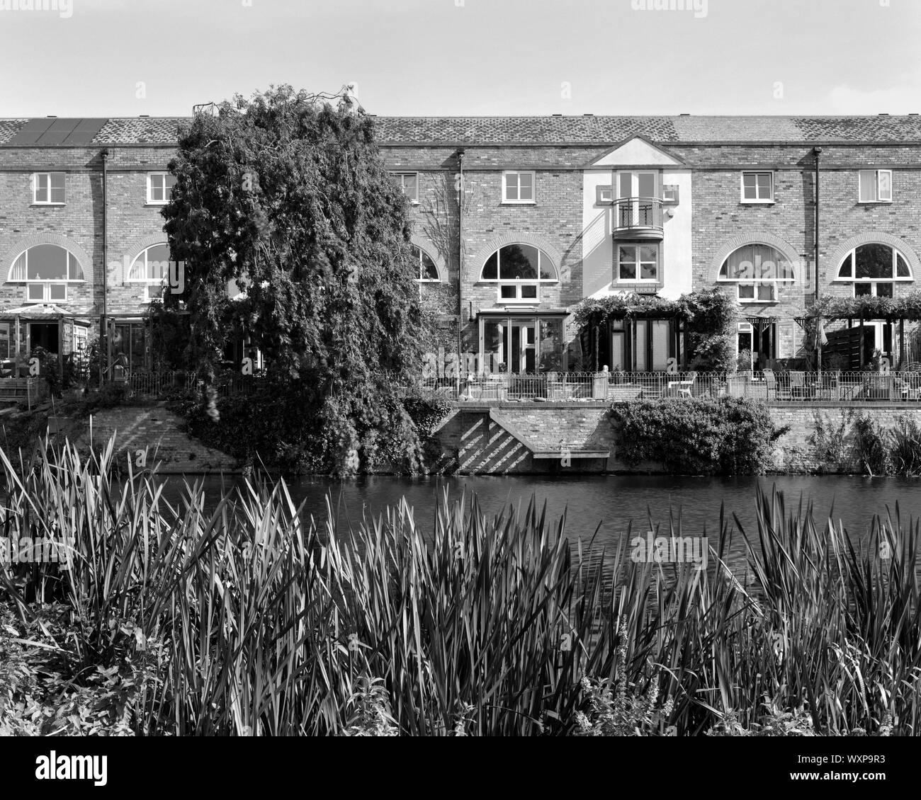 Terrace housing england hires stock photography and images Alamy