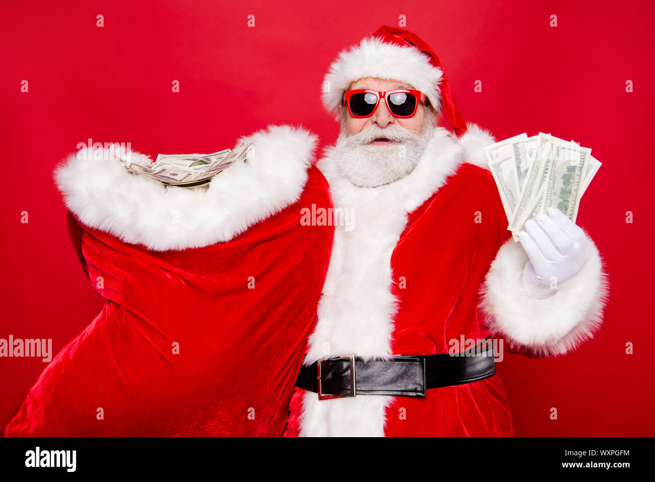 father christmas carrying outfit