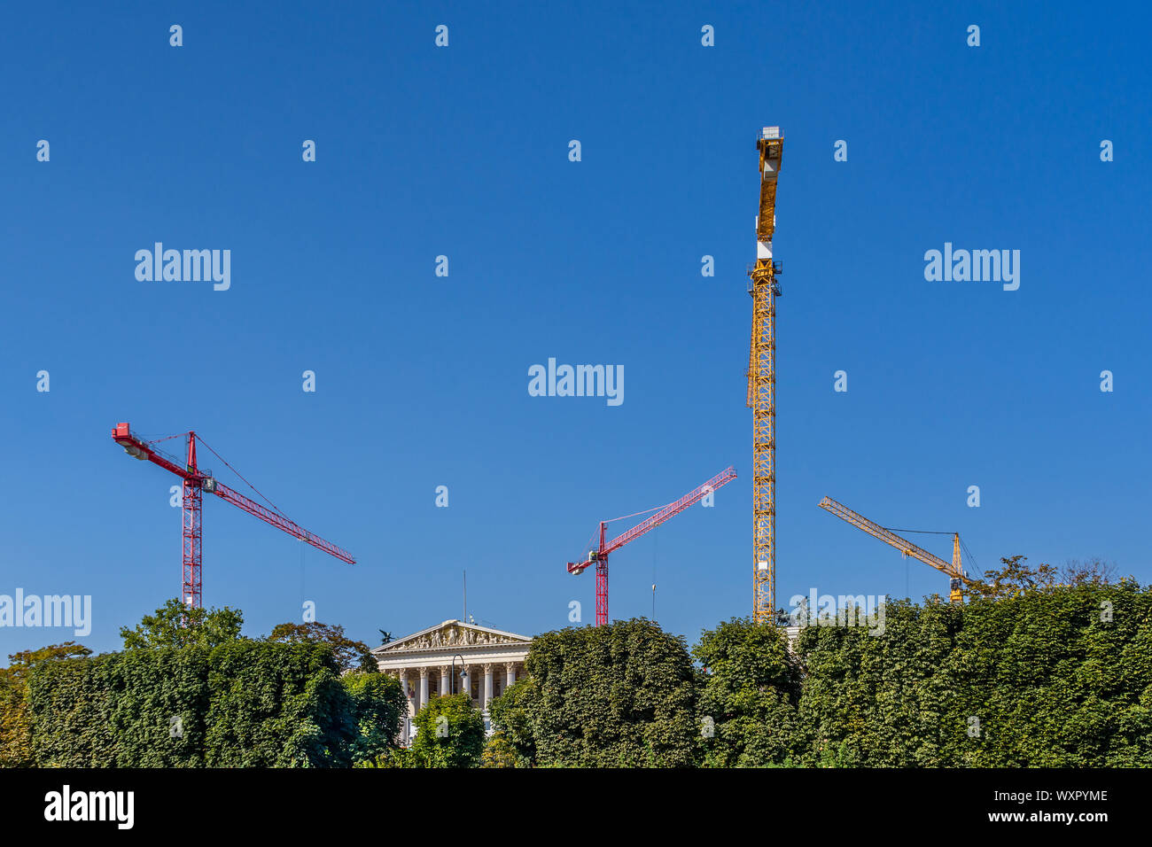 Tall cranes hi-res stock photography and images - Alamy