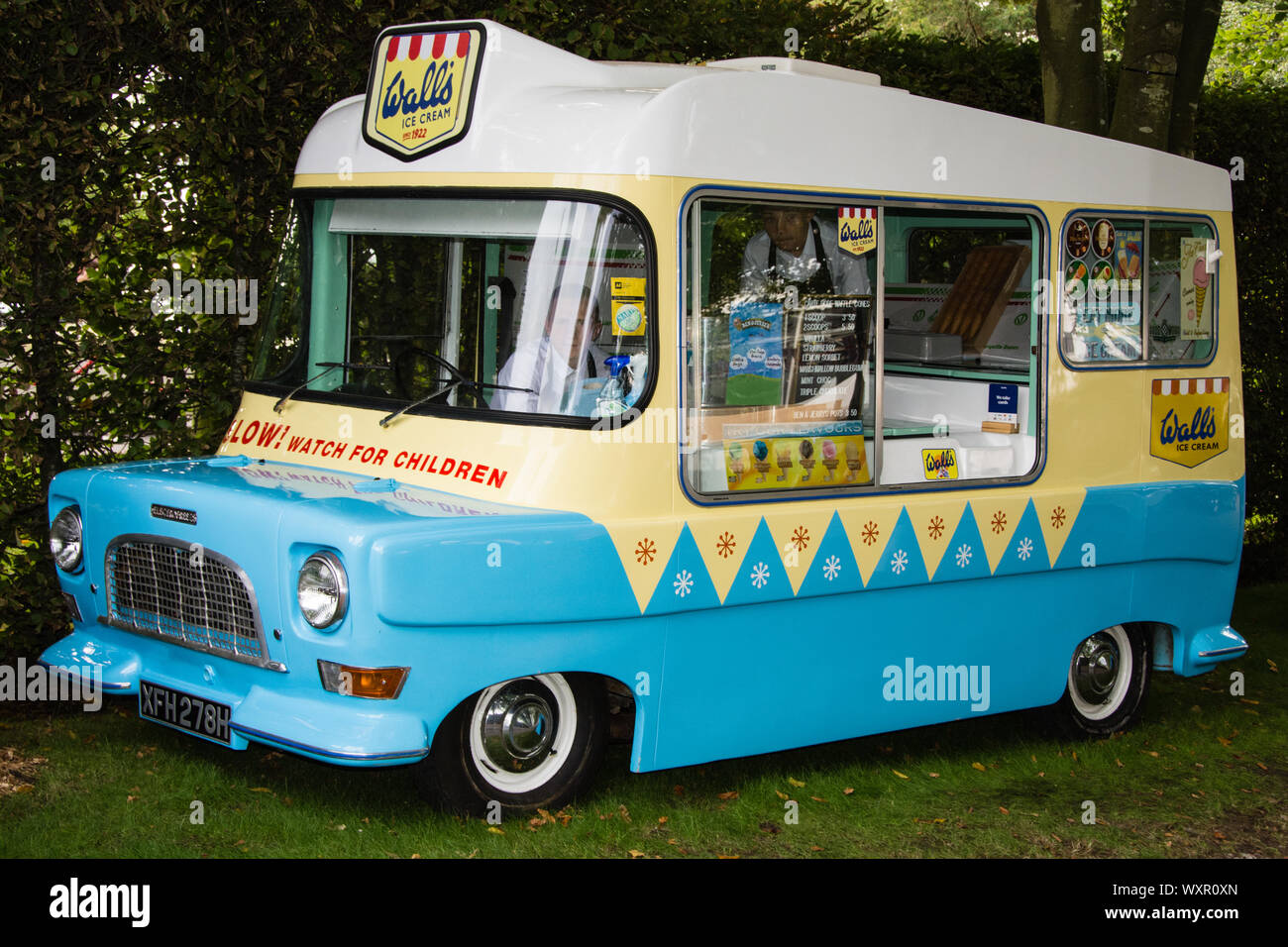 Ice cream 1960s hires stock photography and images Alamy