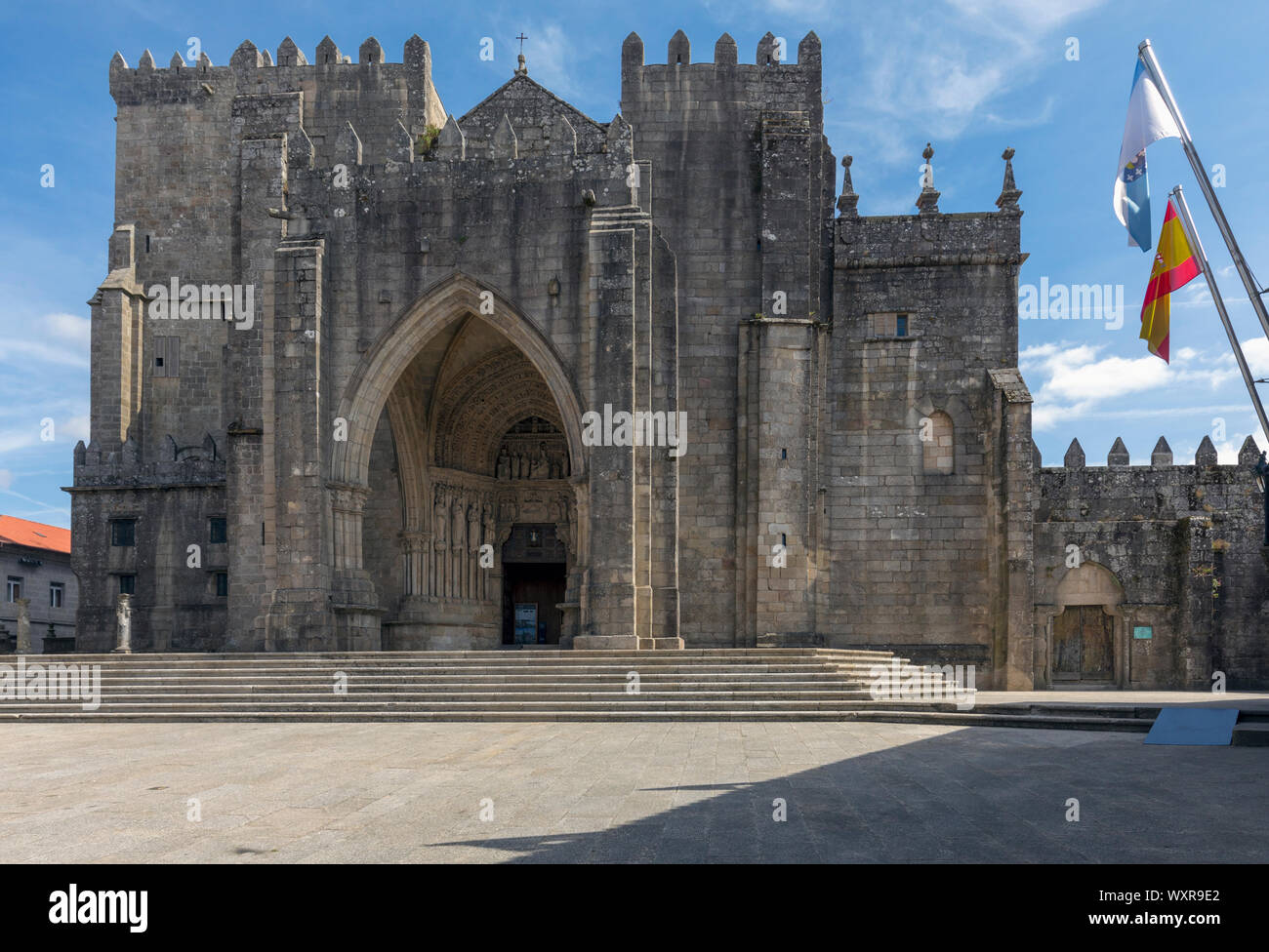 The Romanesque-Gothic Catedral de Santa Maria, built during the 11th-13th centuries.  St. Mary’s Cathedral.   Tui, Pontevedra Province, Galicia, Spain Stock Photo