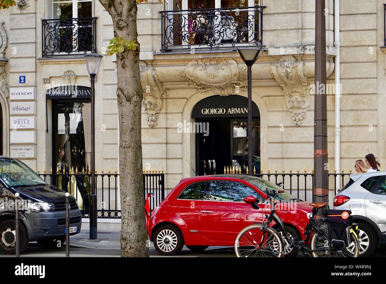 Italian fashion house Giorgio Armani on Avenue Montaigne, Paris, France  Stock Photo - Alamy