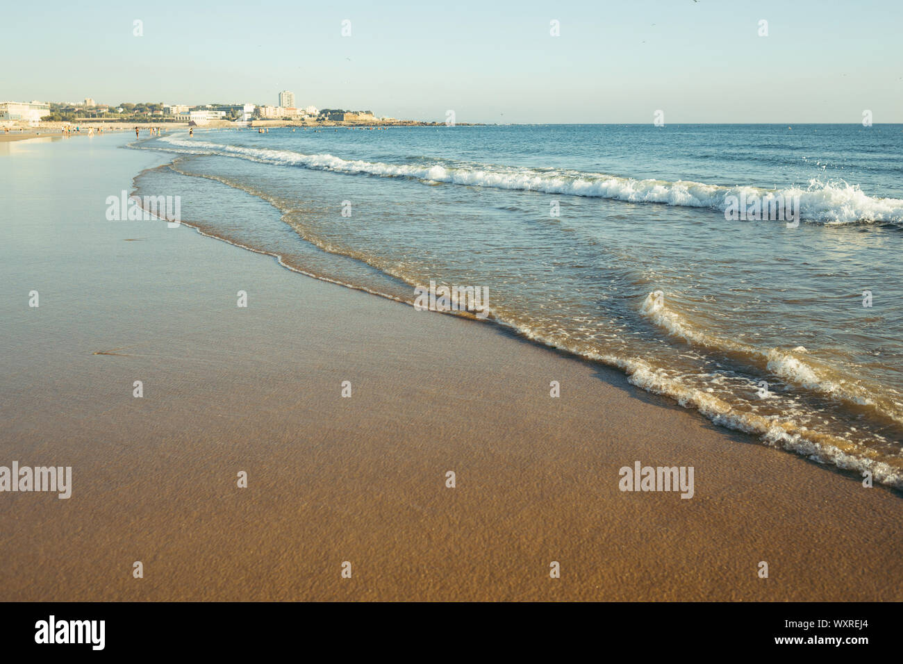 Shoreline development hi-res stock photography and images - Alamy