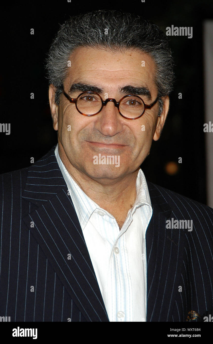 Cheaper by the dozen 2 2005 eugene levy hi-res stock photography and ...