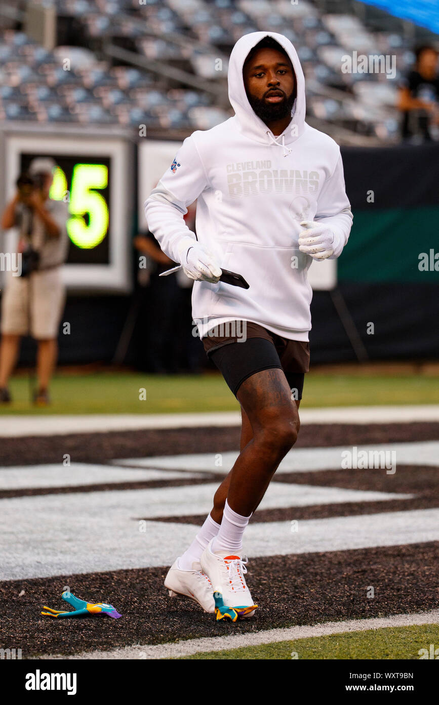 East Rutherford, New Jersey, USA. 16th Sep, 2019. Cleveland Browns wide  receiver Odell Beckham Jr. (13) throws the ball prior to the NFL game  between the Cleveland Browns and the New York