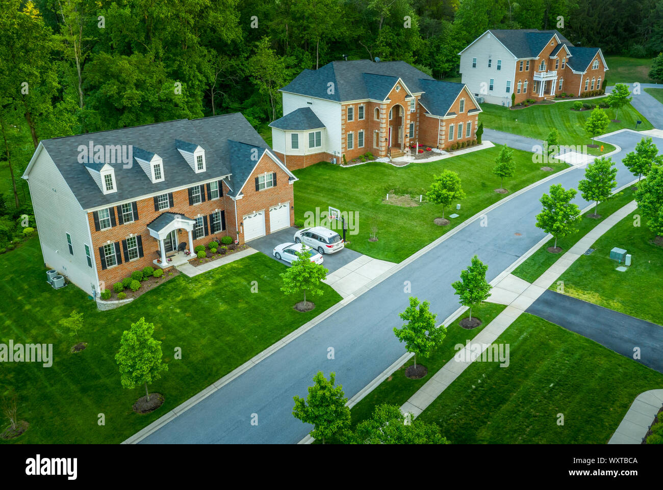 American Luxury Real Estate Single Family Houses With Brick Facade