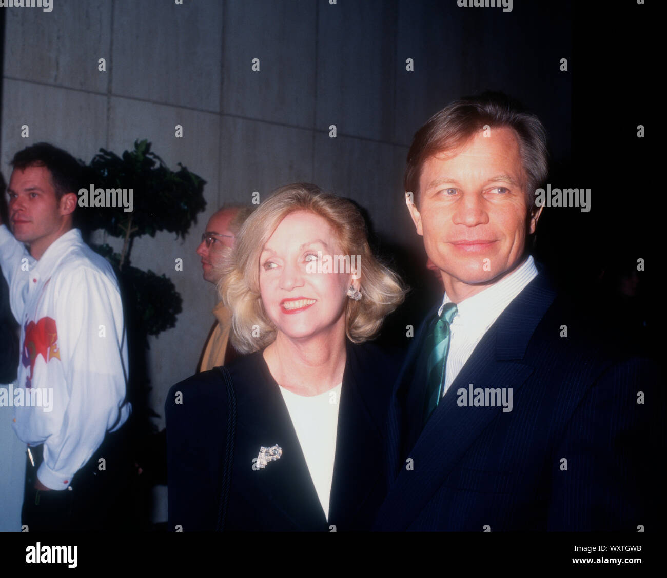 Westwood, California, USA 14th December 1994 Actor Michael York and wife Pat York attend the 'Ready To Wear' (Pret-a-Porter) Premiere on December 14, 1994 at the Avco Center Cinemas in Westwood, California, USA. Photo by Barry King/Alamy Stock Photo Stock Photo