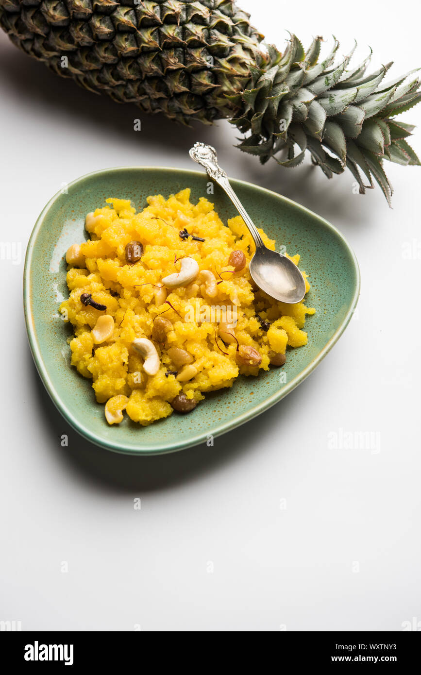 Pineapple sheera or Halwa also known as Ananas keshri shira. Popular ...