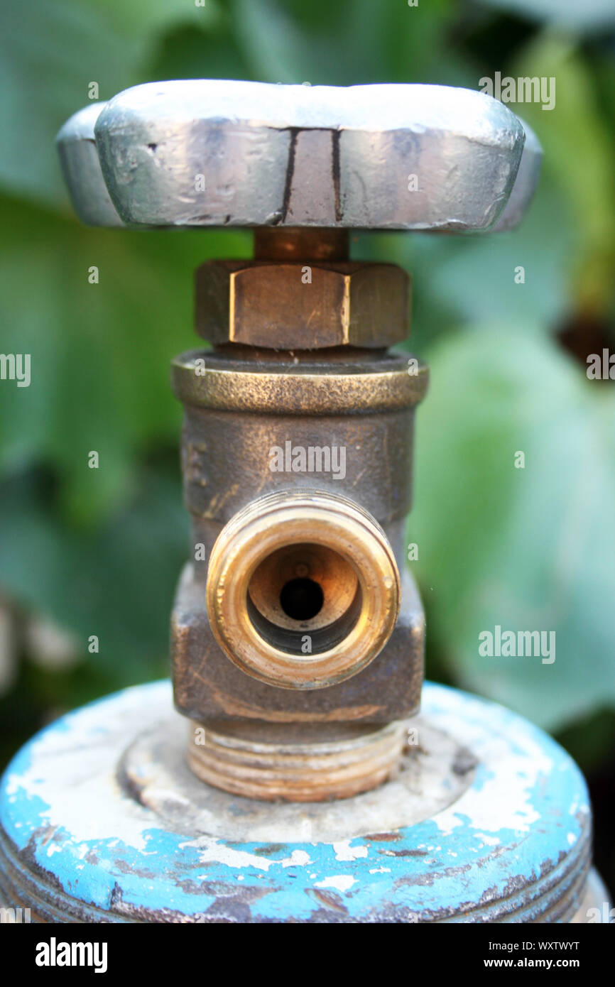 do propane tanks have a safety valve in stock