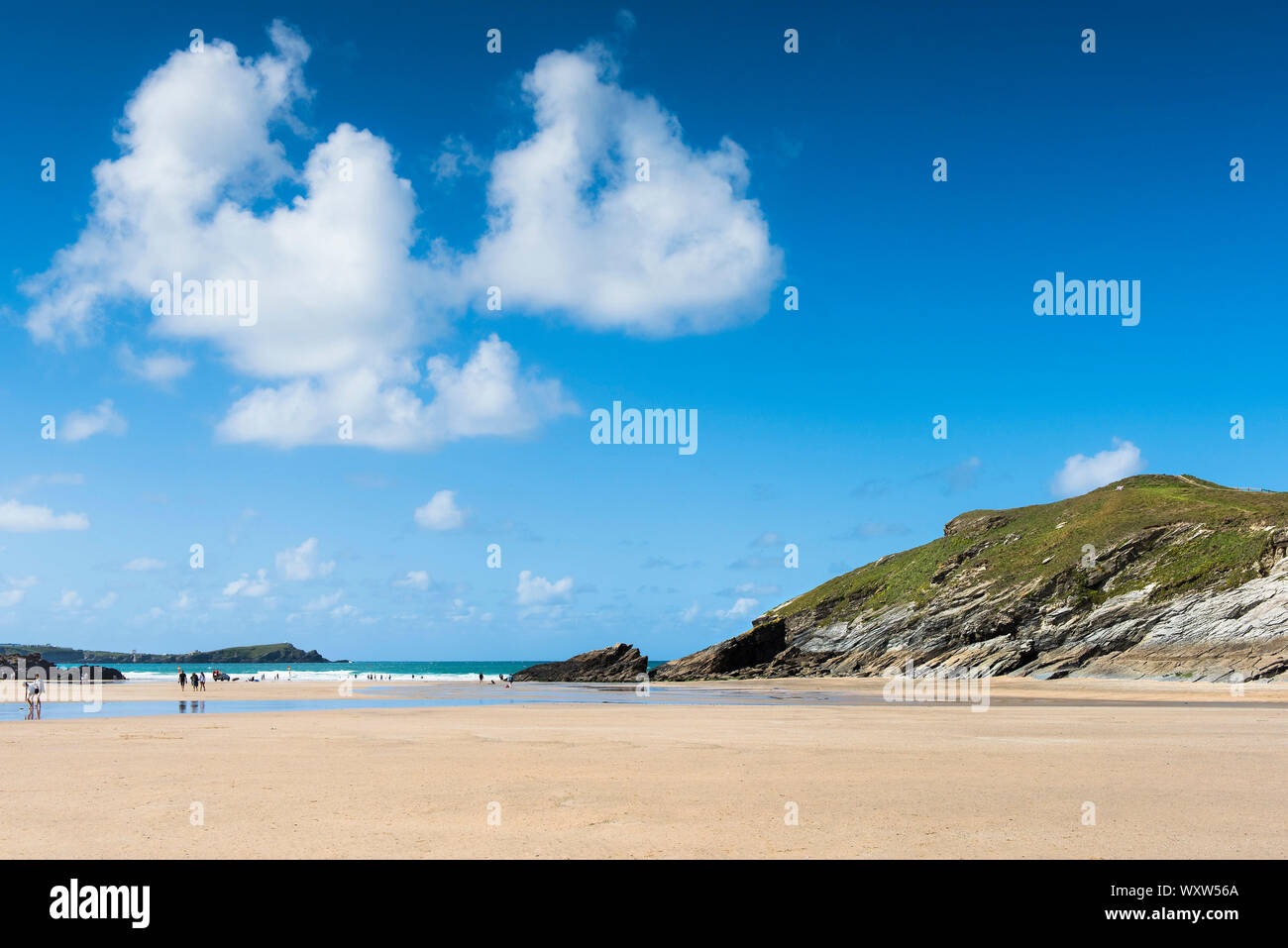 Late summer sunshine over Porth Beach in Newquay in Cornwall. Stock Photo