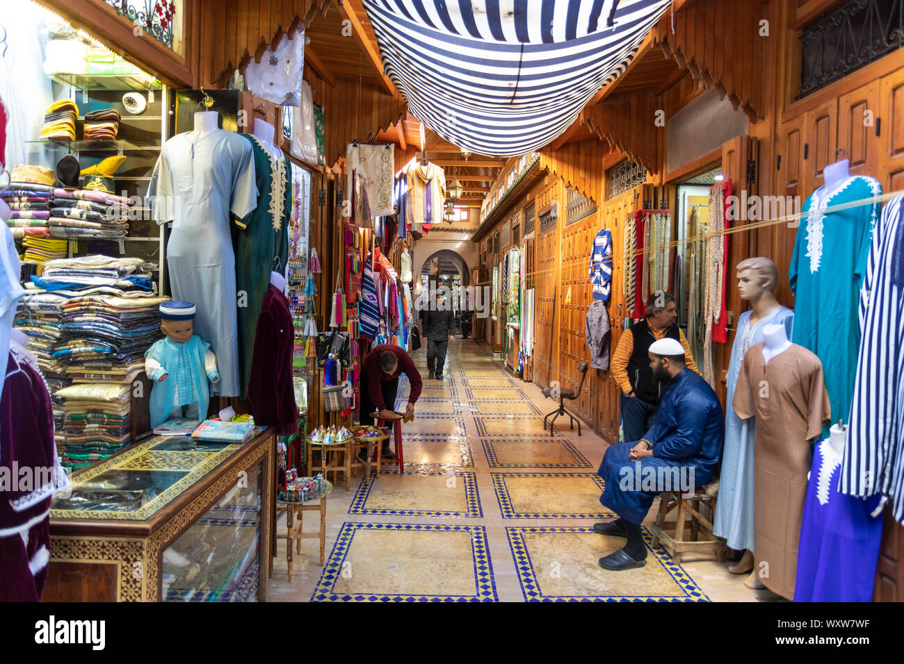Morocco, Fez: shops in the medina Stock Photo - Alamy