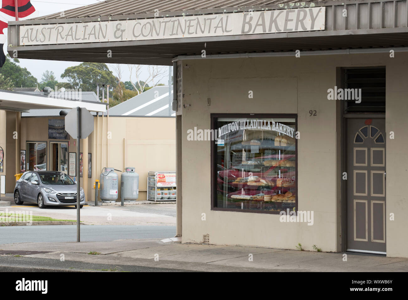 The Milton Ulladulla Bakery (patisserie) on the corner of Church Street and the Princes Highway in Milton, New South Wales, Australia Stock Photo