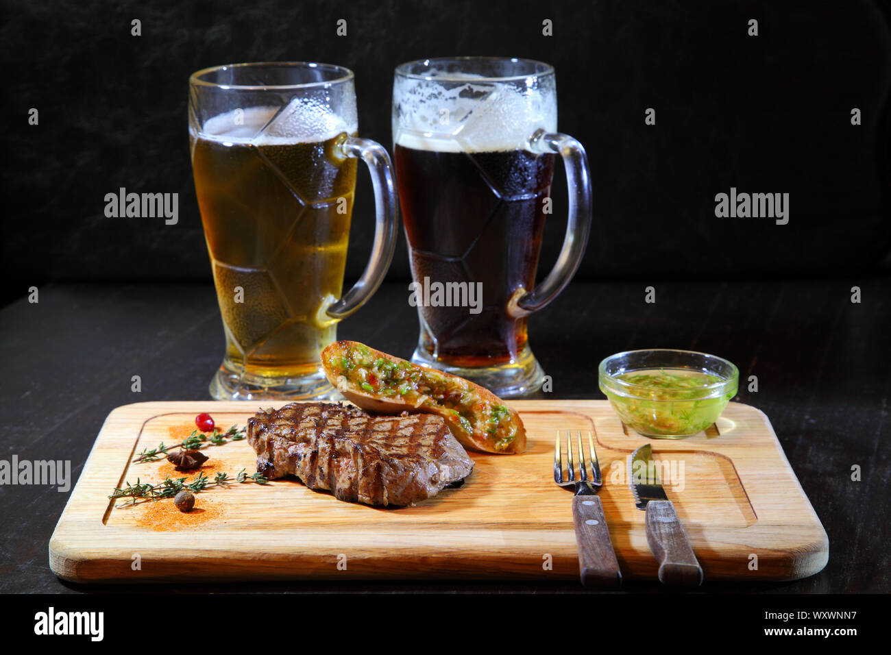 Roast beef dinner beer hires stock photography and images Alamy